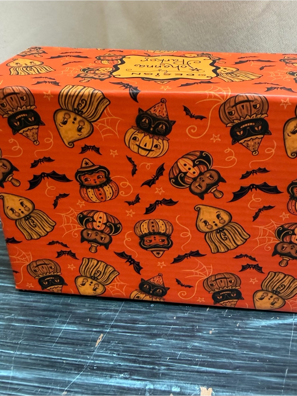 Johanna Parker Halloween Cat & Pumpkin Salt and Pepper Shaker Set - Orange NEW - Picture 6 of 6